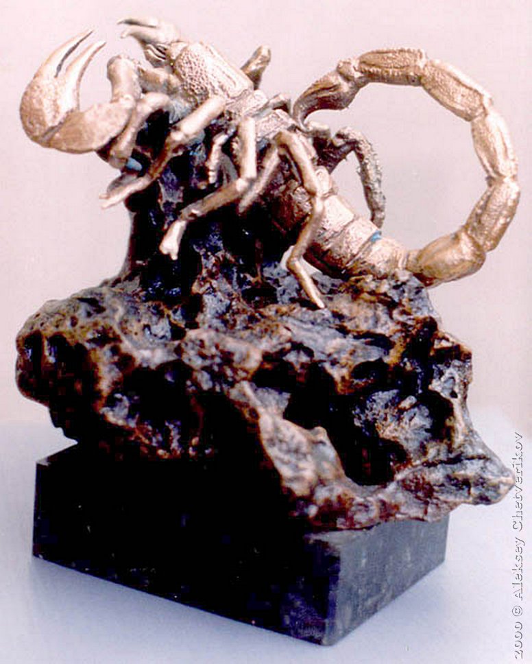Скорпион, 1998, 17*19*14, бронза, доломит, лабрадорит